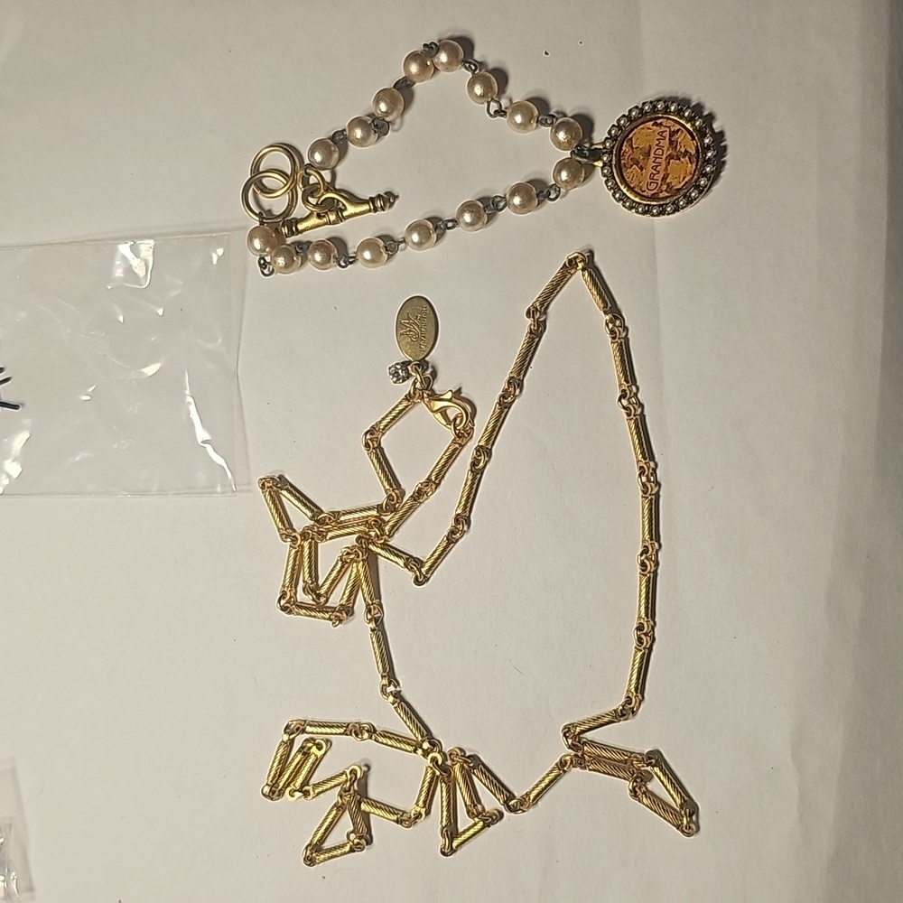 Maximal Art Vintage Necklace and Bracelet Bundle of Two